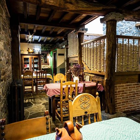 Готель Casona De El Castaniu Serrapio Екстер'єр фото