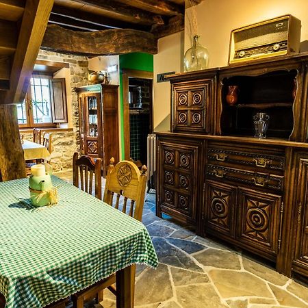 Готель Casona De El Castaniu Serrapio Екстер'єр фото