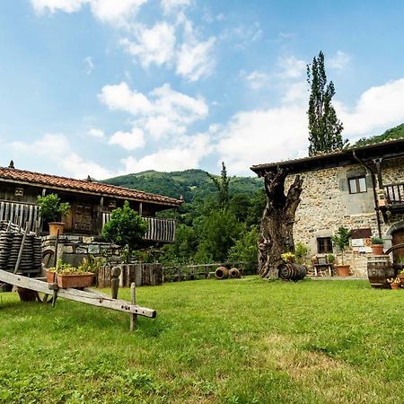 Готель Casona De El Castaniu Serrapio Екстер'єр фото