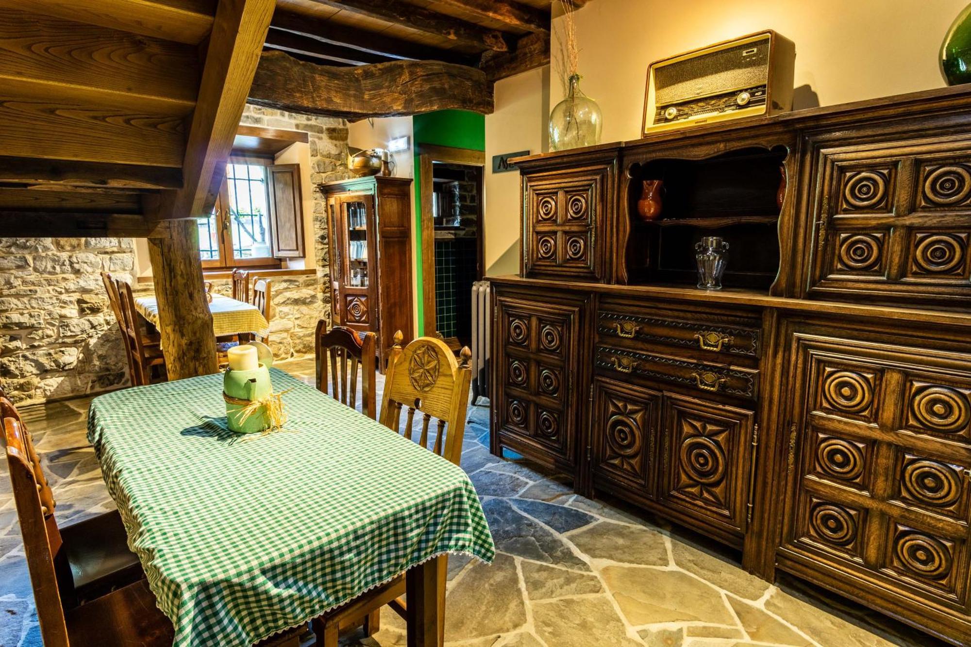 Готель Casona De El Castaniu Serrapio Екстер'єр фото