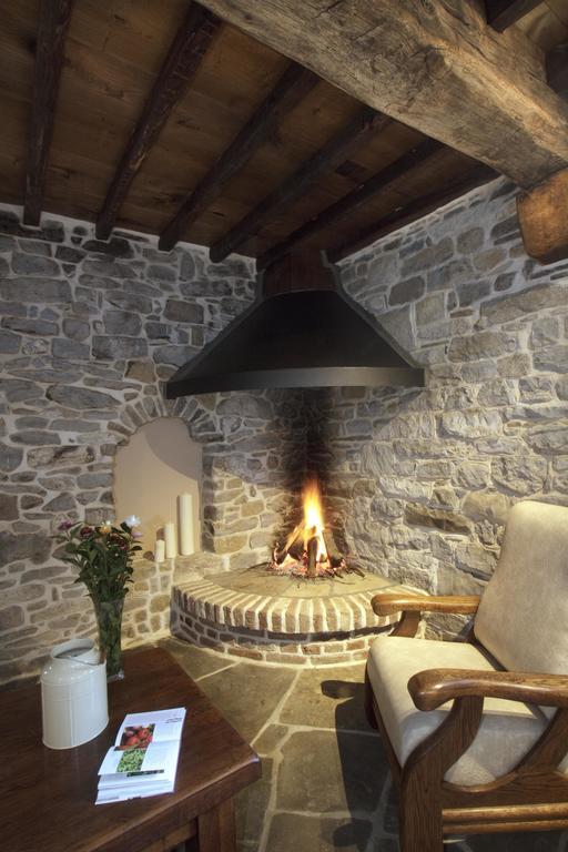 Готель Casona De El Castaniu Serrapio Екстер'єр фото