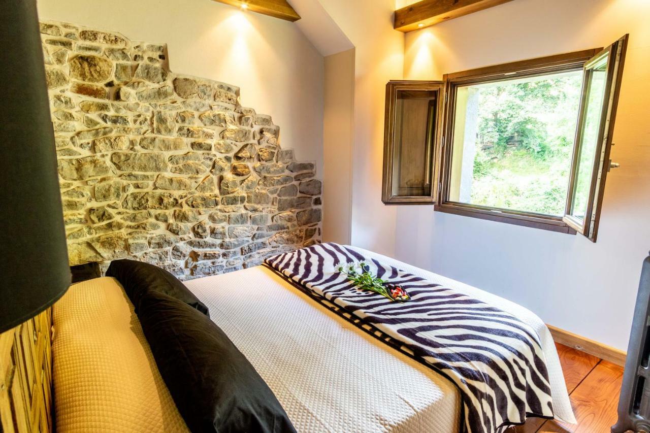 Готель Casona De El Castaniu Serrapio Екстер'єр фото