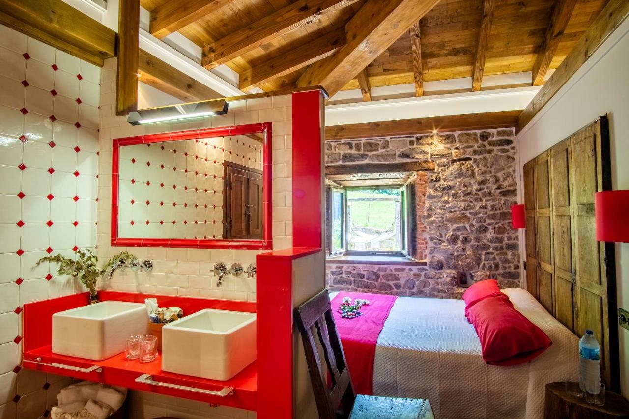 Готель Casona De El Castaniu Serrapio Екстер'єр фото