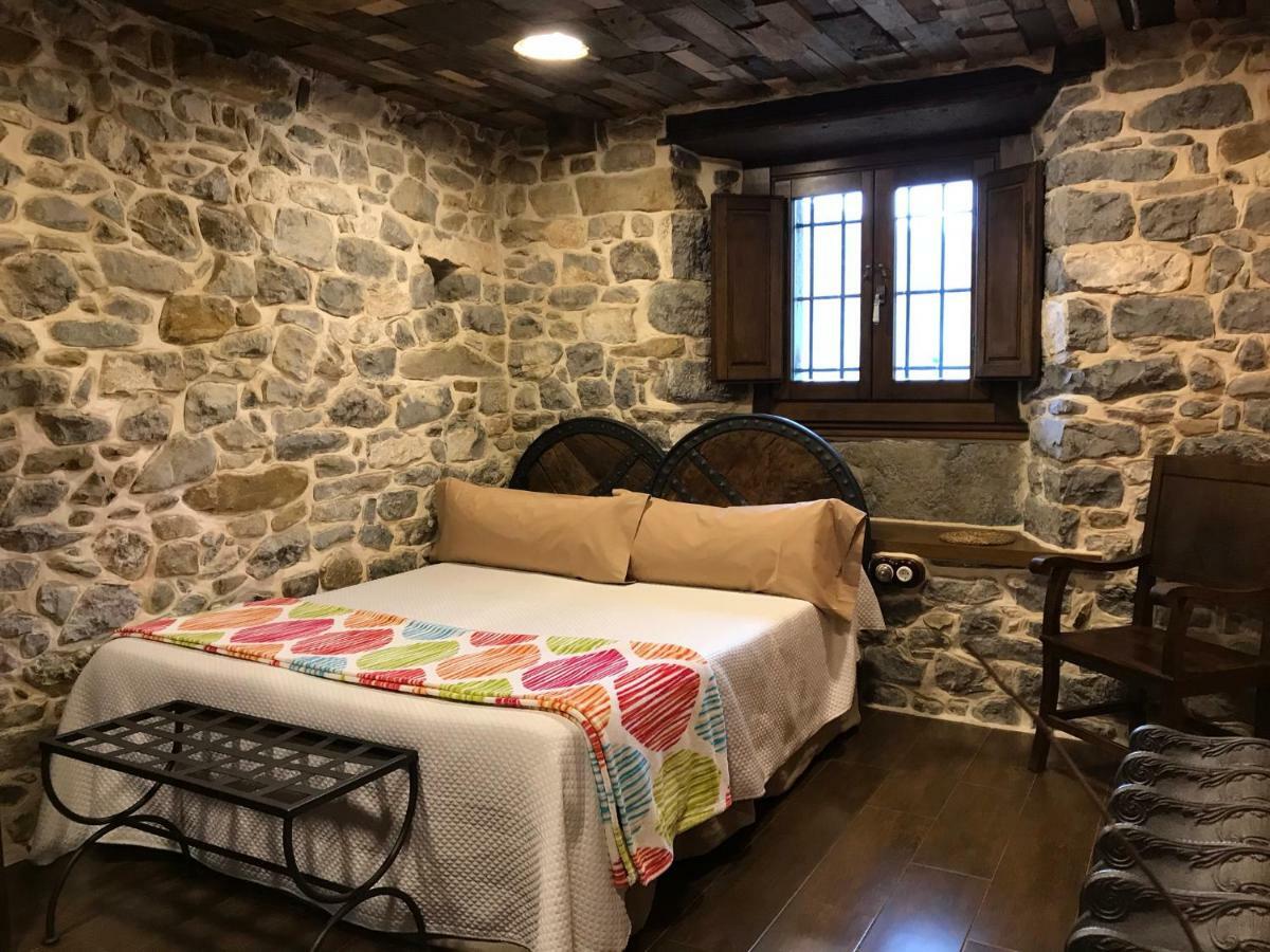 Готель Casona De El Castaniu Serrapio Екстер'єр фото