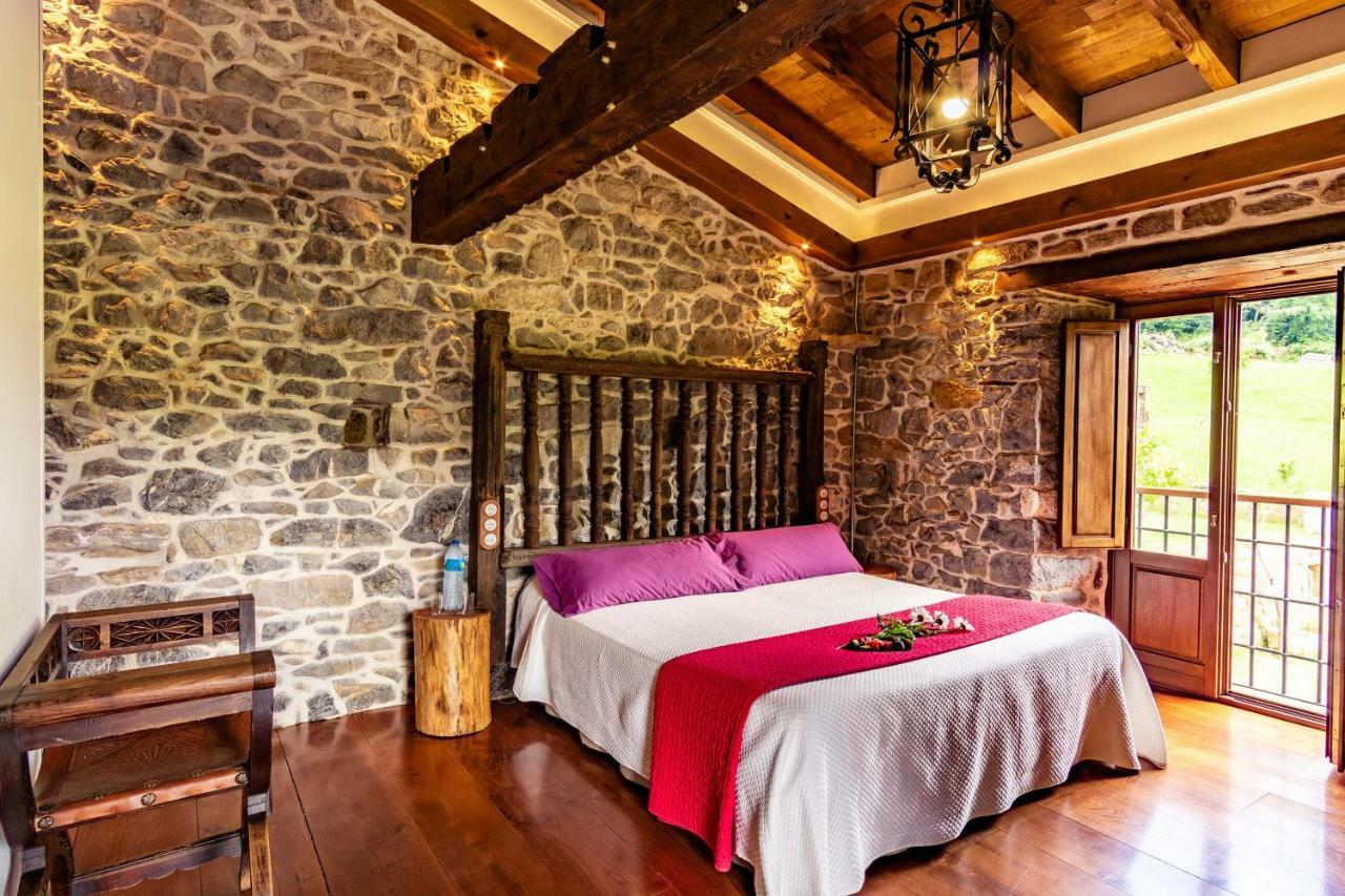 Готель Casona De El Castaniu Serrapio Екстер'єр фото